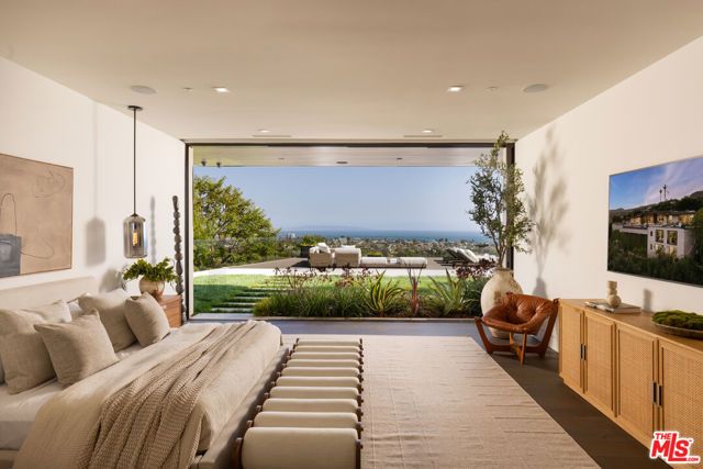 16058 Anoka Drive, Pacific Palisades (los Angeles), CA 90272