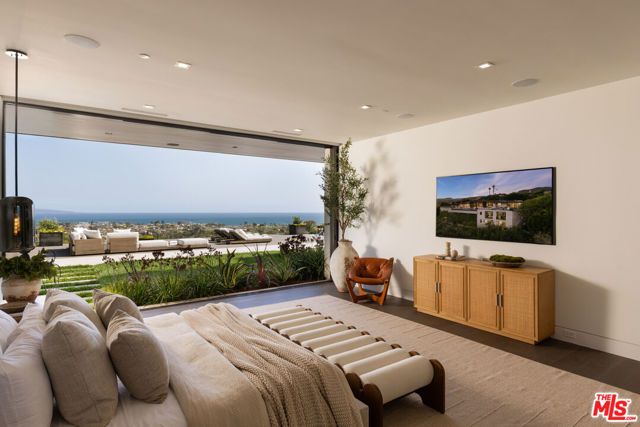 16058 Anoka Drive, Pacific Palisades (los Angeles), CA 90272