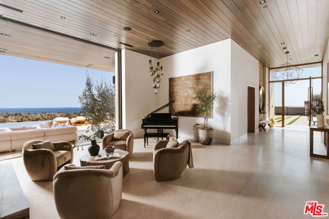 16058 Anoka Drive, Pacific Palisades (los Angeles), CA 90272