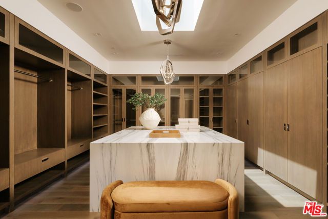 16058 Anoka Drive, Pacific Palisades (los Angeles), CA 90272