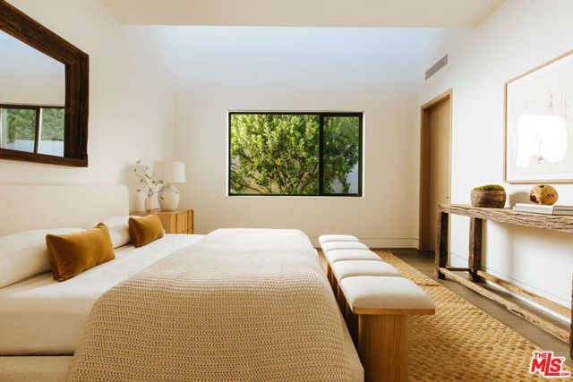 16058 Anoka Drive, Pacific Palisades (los Angeles), CA 90272