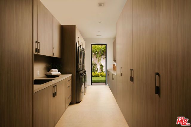 16058 Anoka Drive, Pacific Palisades (los Angeles), CA 90272