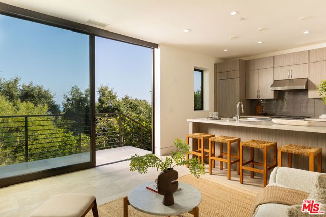 16058 Anoka Drive, Pacific Palisades (los Angeles), CA 90272