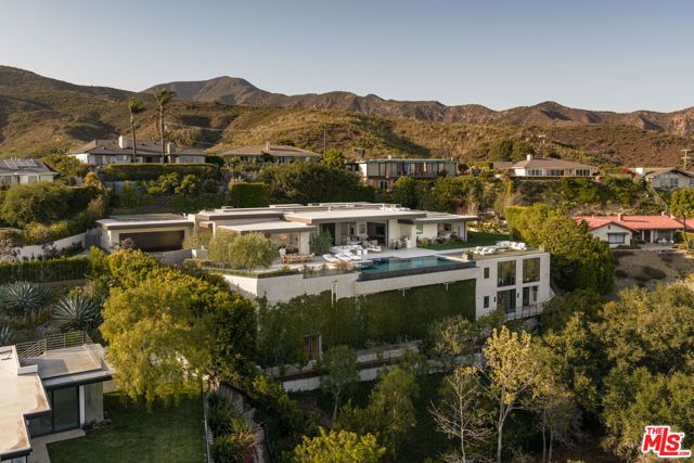 16058 Anoka Drive, Pacific Palisades (los Angeles), CA 90272