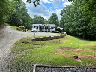 236 Hidden Cove Road, Marion, NC 28752