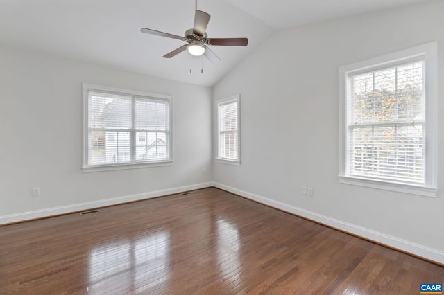 120 MOSSY CREEK CT, Zion Crossroads, VA 22942