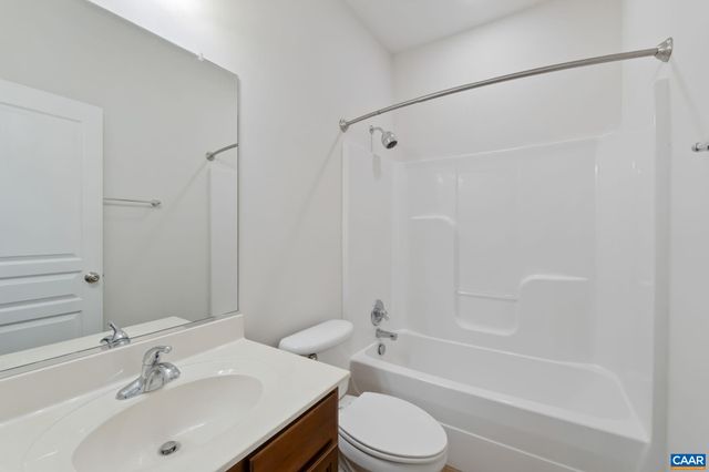 120 MOSSY CREEK CT, Zion Crossroads, VA 22942