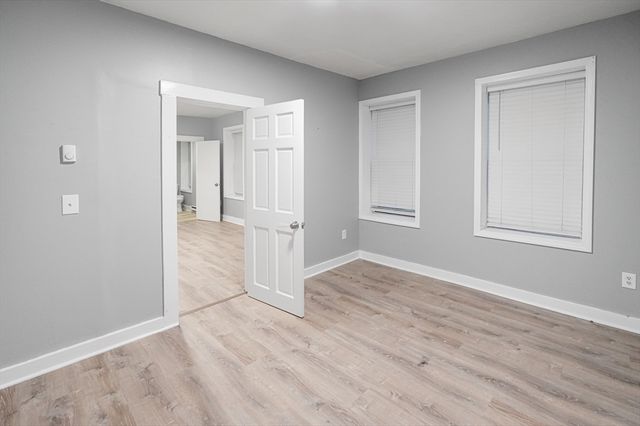 24 Charlton Street 5, Worcester, MA 01610