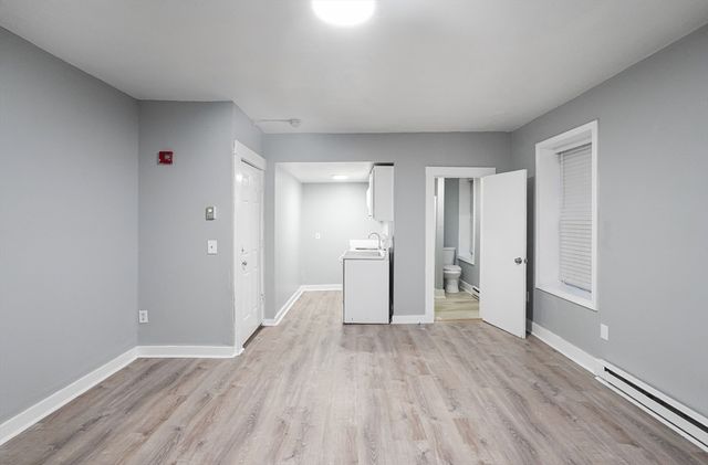 24 Charlton Street 5, Worcester, MA 01610