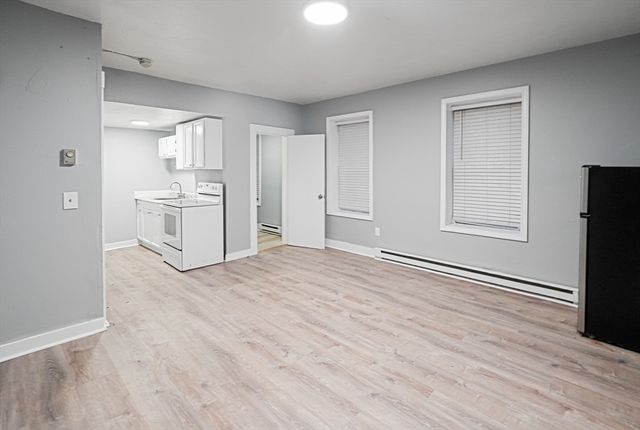 24 Charlton Street 5, Worcester, MA 01610