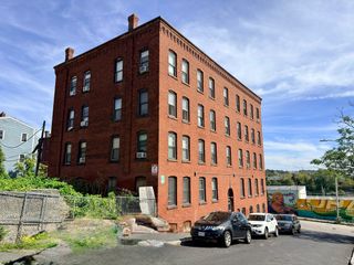24 Charlton Street 5, Worcester, MA 01610