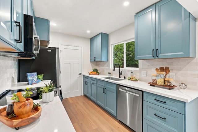 1121 Elmer Street, Belmont, CA 94002