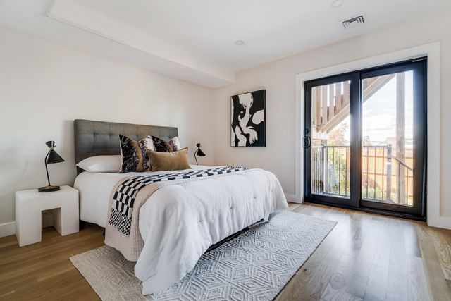 272 E Eagle 1, Boston, MA 02128