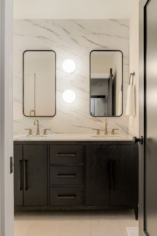 272 E Eagle 1, Boston, MA 02128