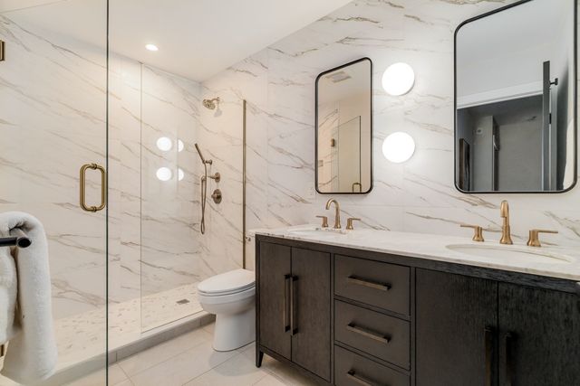 272 E Eagle 1, Boston, MA 02128