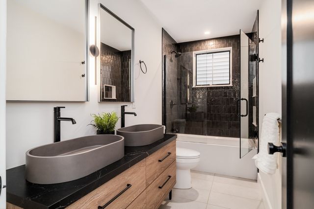 272 E Eagle 1, Boston, MA 02128