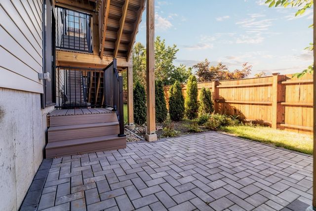 272 E Eagle 1, Boston, MA 02128
