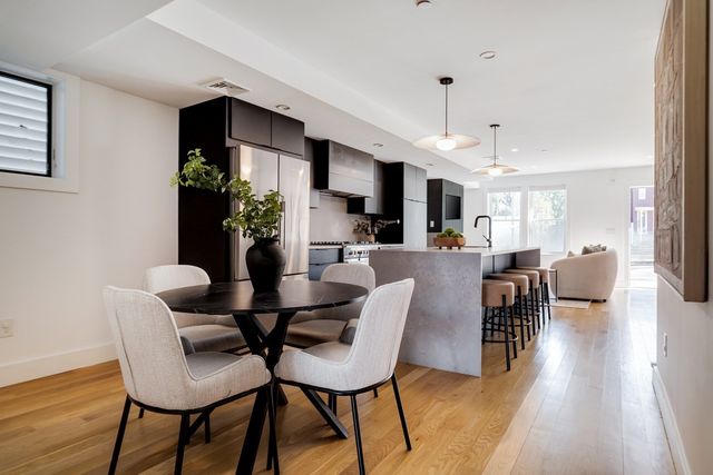 272 E Eagle 1, Boston, MA 02128