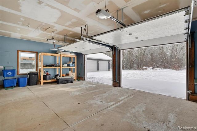 2176 E Stanley Road, Mount Morris, MI 48458