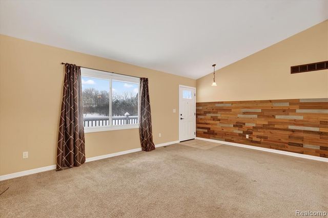 2176 E Stanley Road, Mount Morris, MI 48458