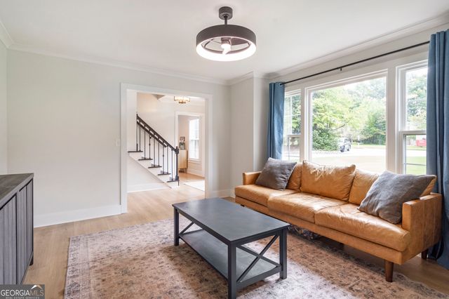 663 Parkcrest Place NE, Marietta, GA 30068