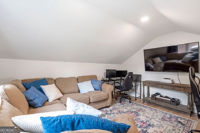 663 Parkcrest Place NE, Marietta, GA 30068