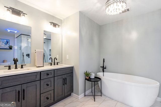 663 Parkcrest Place NE, Marietta, GA 30068