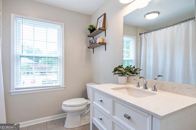 663 Parkcrest Place NE, Marietta, GA 30068