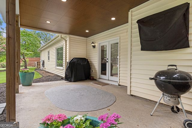 663 Parkcrest Place NE, Marietta, GA 30068