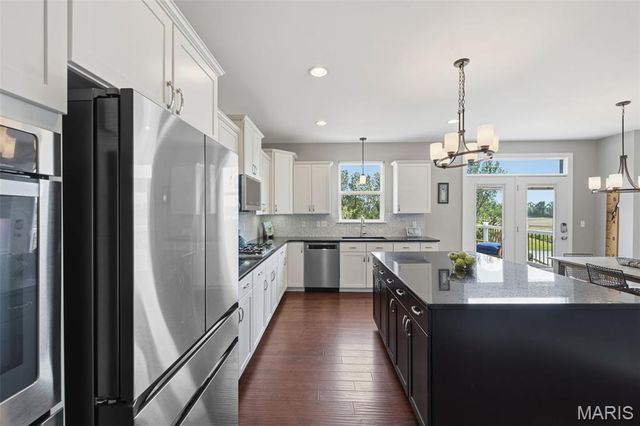 4200 Napa View Lane, St Charles, MO 63304
