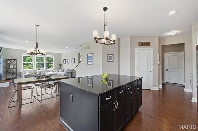 4200 Napa View Lane, St Charles, MO 63304