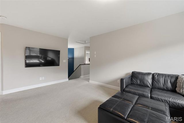 4200 Napa View Lane, St Charles, MO 63304