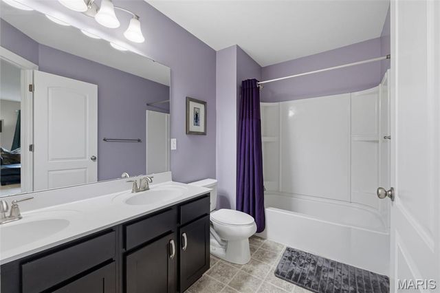 4200 Napa View Lane, St Charles, MO 63304