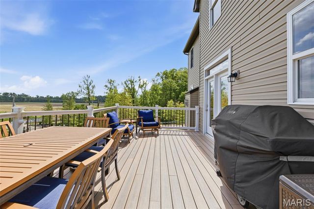 4200 Napa View Lane, St Charles, MO 63304