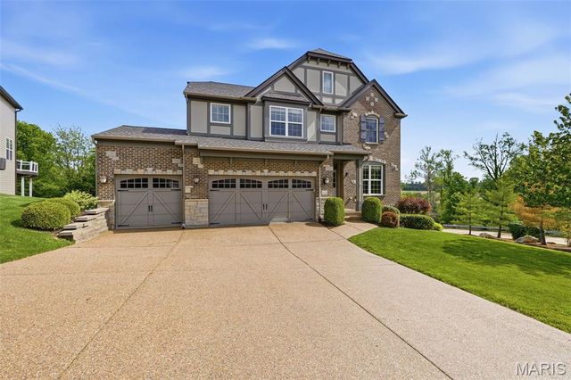 4200 Napa View Lane, St Charles, MO 63304