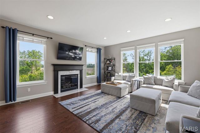 4200 Napa View Lane, St Charles, MO 63304