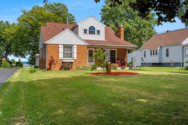 N8599 LAKESHORE DRIVE, Fond Du Lac, WI 54937