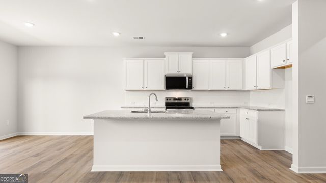 1805 Meadow Green Circle, Gainesville, GA 30501