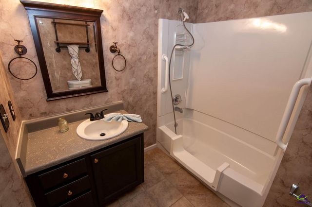 214 Hunters Chase, Byron, GA 31008