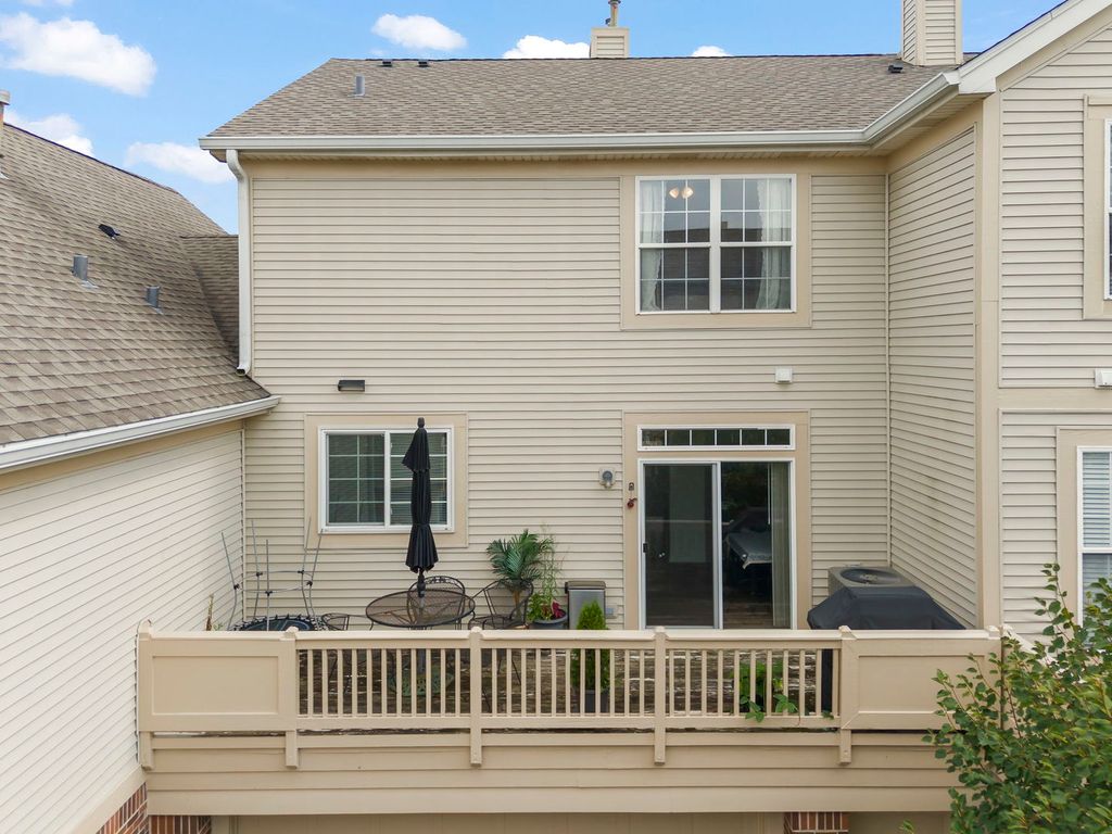 2641 N Greenwood Avenue, Arlington Heights, IL 60004 — photo 2