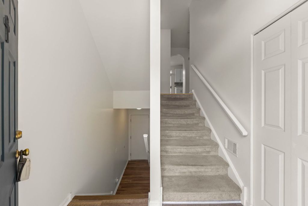 2641 N Greenwood Avenue, Arlington Heights, IL 60004 — photo 3