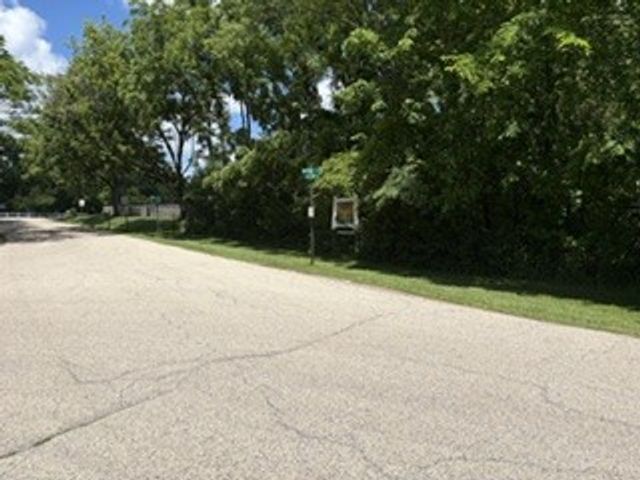 24272 W Bayview Road, Antioch, IL 60002
