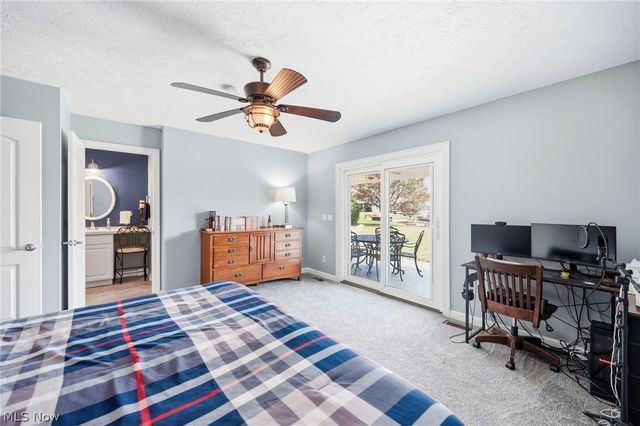 1280 Surfside Circle, Aurora, OH 44202