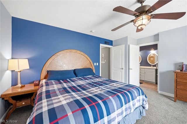 1280 Surfside Circle, Aurora, OH 44202