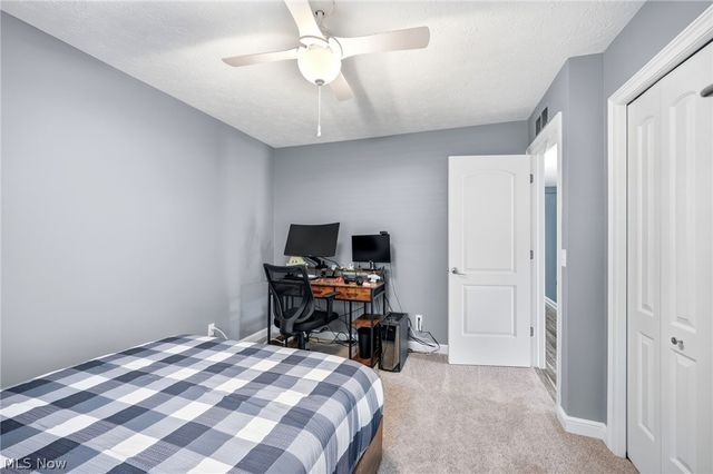 1280 Surfside Circle, Aurora, OH 44202