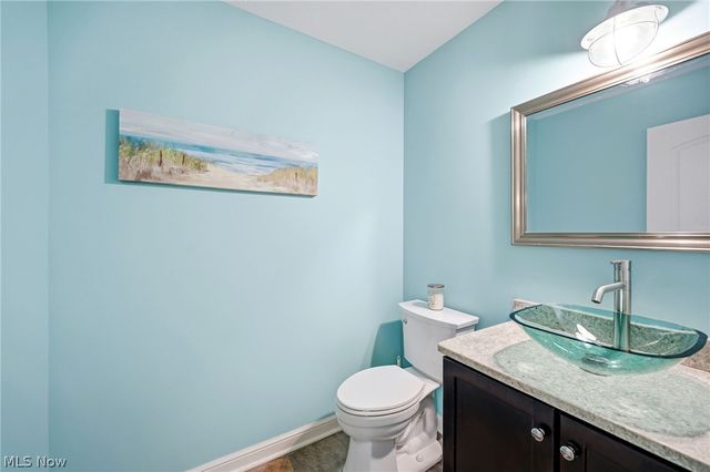 1280 Surfside Circle, Aurora, OH 44202