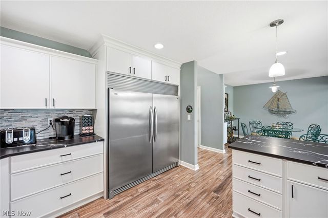 1280 Surfside Circle, Aurora, OH 44202