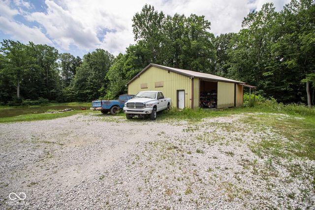 3325 Kivett Lane, Martinsville, IN 46151