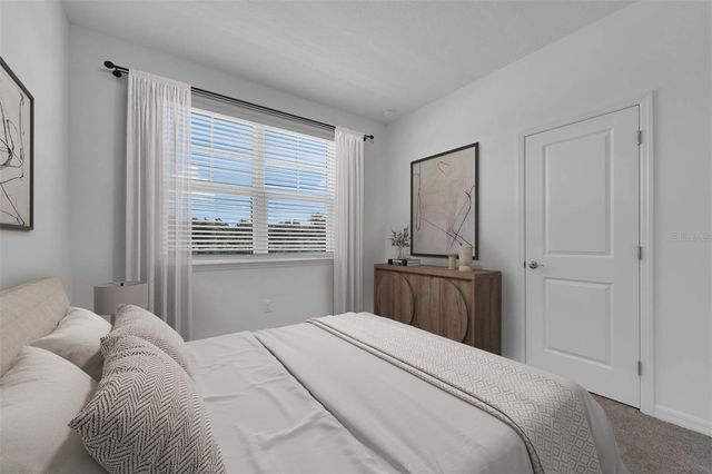 4726 INNER WORLD LANE, Wesley Chapel, FL 33543