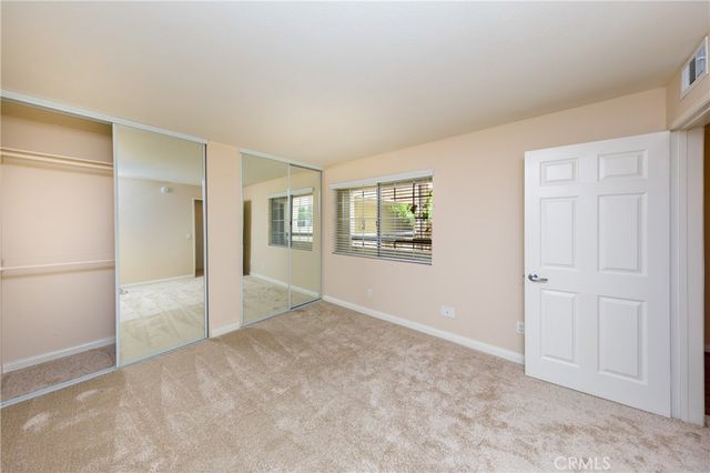 5540 Owensmouth Avenue 205, Woodland Hills, CA 91367